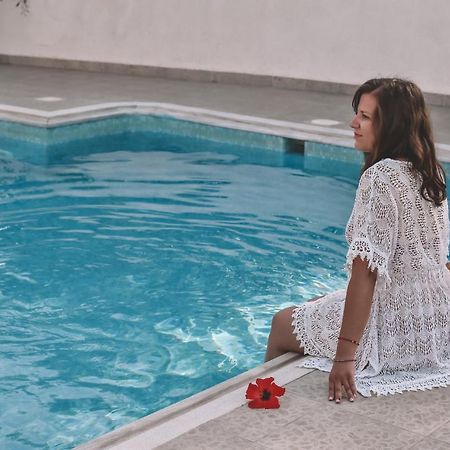 Eleonora Αnissaras Hotel Chersonissos Buitenkant foto