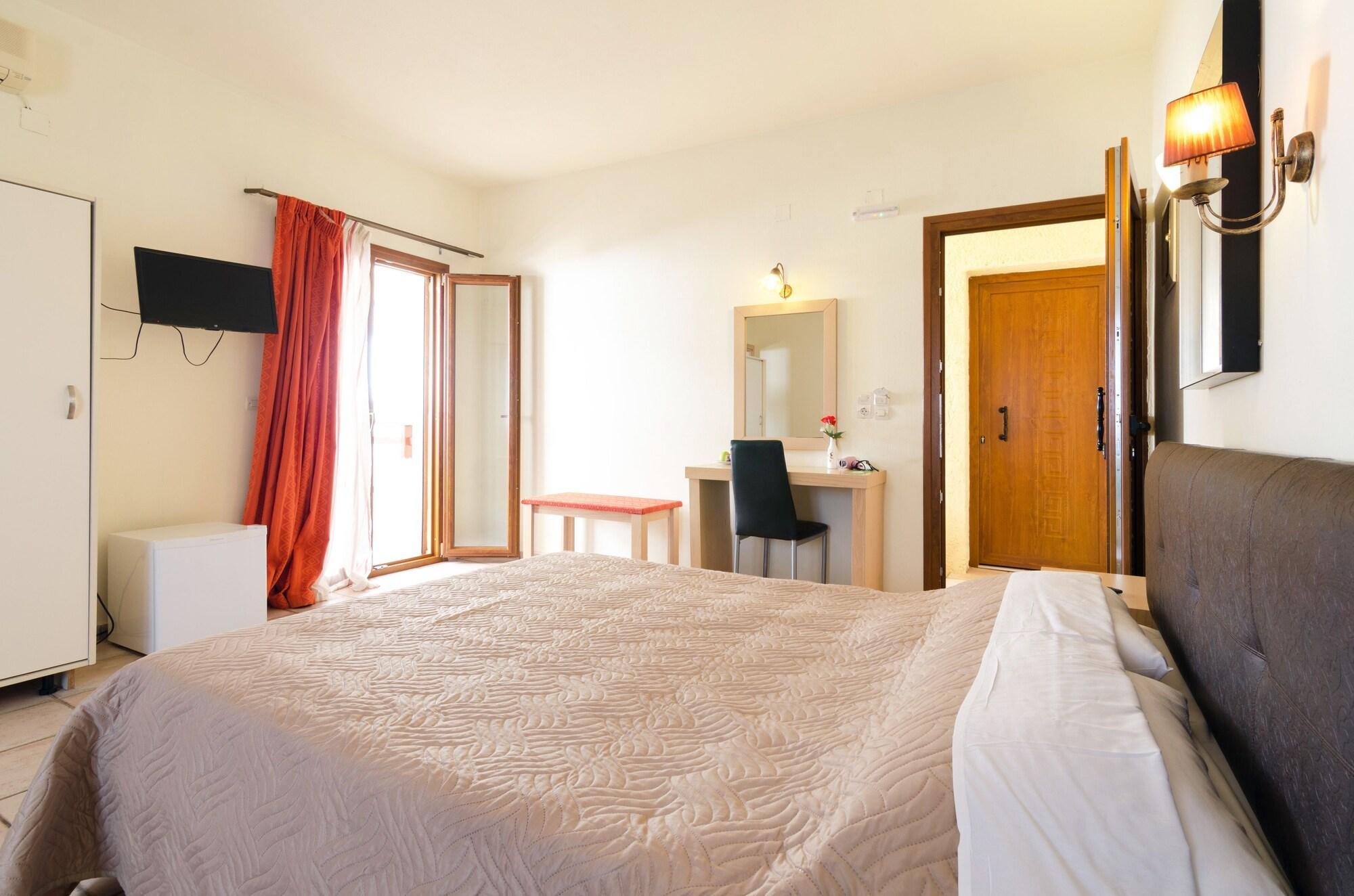 Eleonora Αnissaras Hotel Chersonissos Buitenkant foto