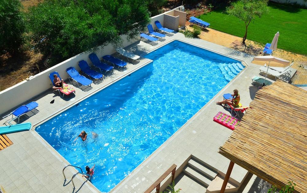 Eleonora Αnissaras Hotel Chersonissos Buitenkant foto