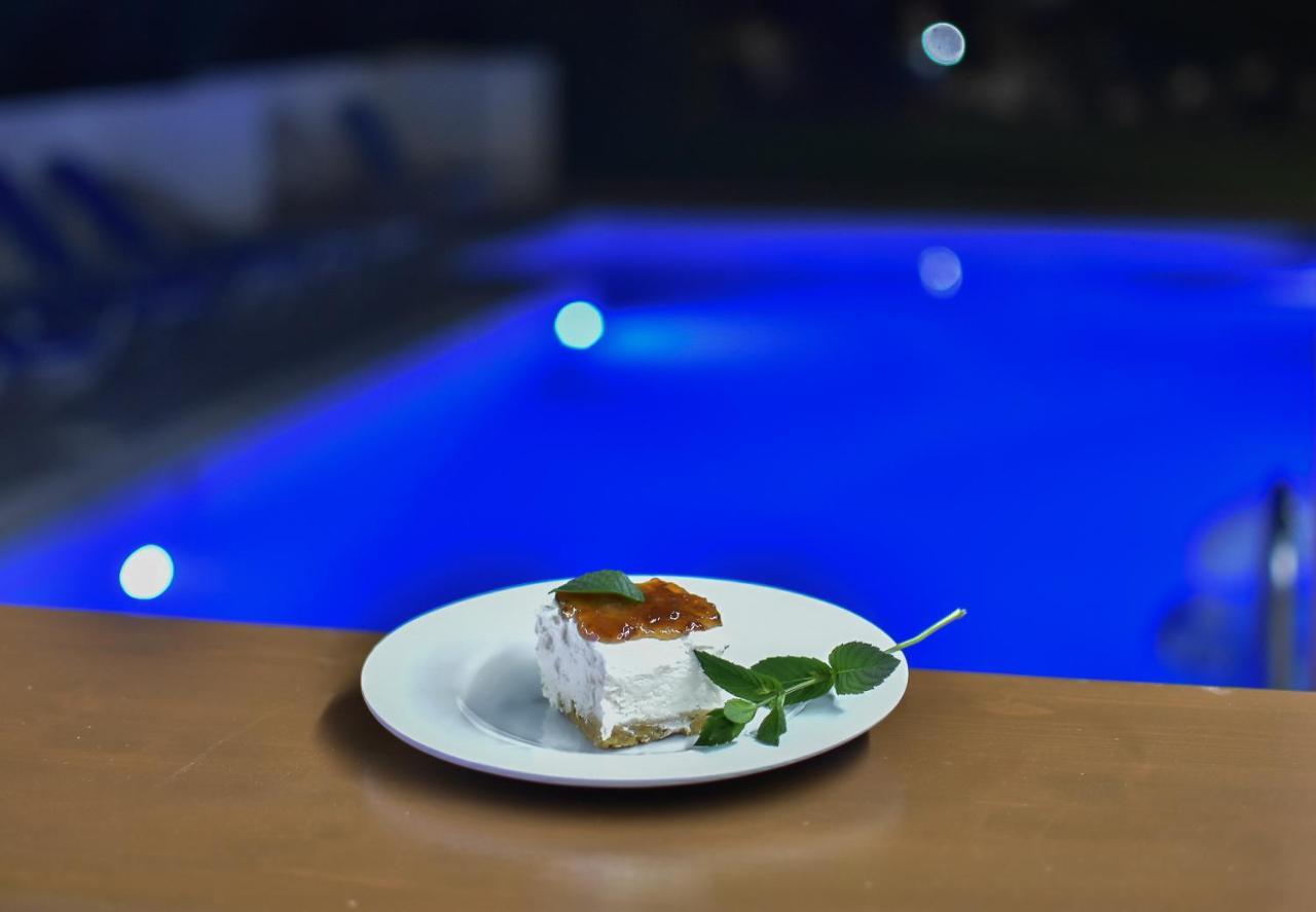 Eleonora Αnissaras Hotel Chersonissos Buitenkant foto
