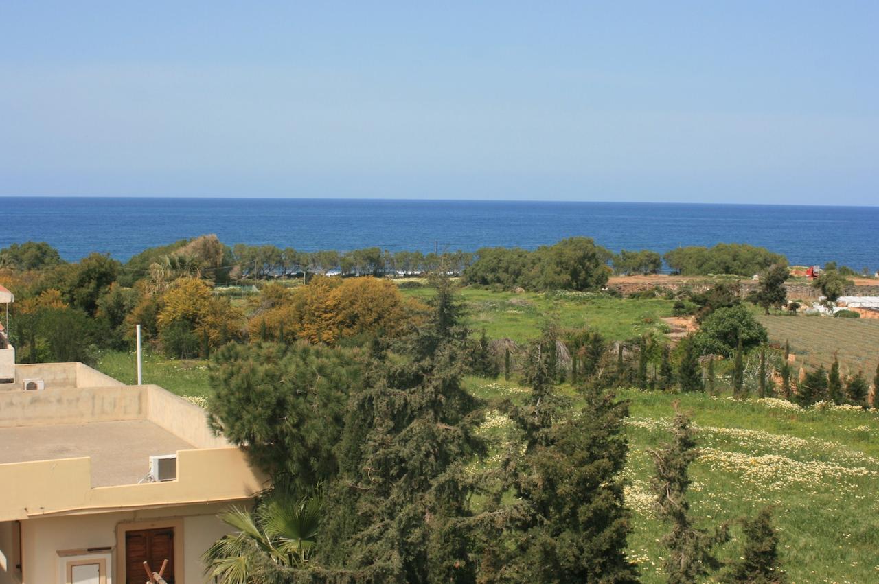Eleonora Αnissaras Hotel Chersonissos Buitenkant foto